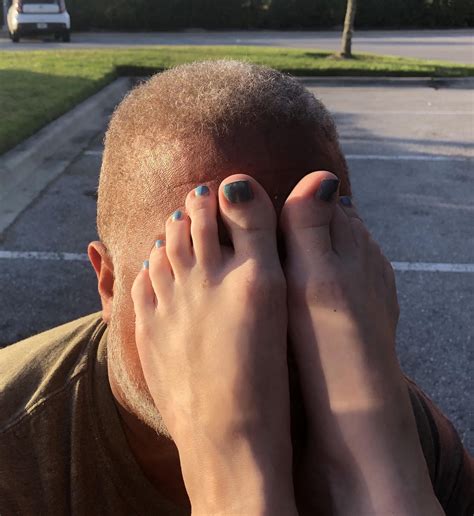 PLEASE DONATE! I need new equipment for better quality videos! https://www.paypal.me/jdfeetdo you want me to stick my feet in your face? ask about private vi...